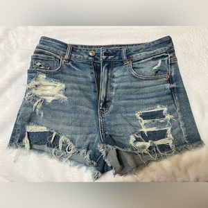 American Eagle Denim Shorts | Size 6 | Mom Short